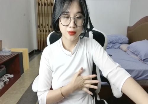 Anna Bear เคยขายออนไลน์เพื่อแลกกับชีวิตที่หรูหรา