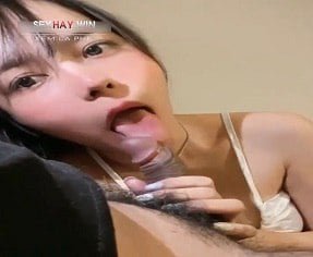 การดูดเลียไม่เพียง แต่หลงใหล แต่ยังพอใจ