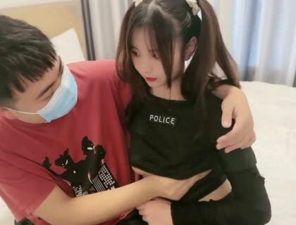 เมื่อพ่อแม่หายไปพี่ชายที่มีเขาบดขยี้น้องสาวของเขาให้มีเพศสัมพันธ์