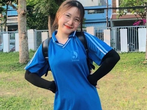 Mong Duong Thi Minh มีเสน่ห์และเซ็กซี่