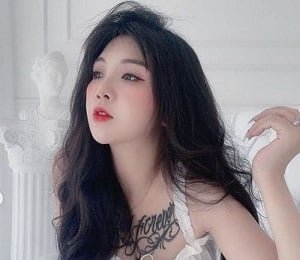 Phuong Min ทำให้เกมมีความรักกับนายหญิง